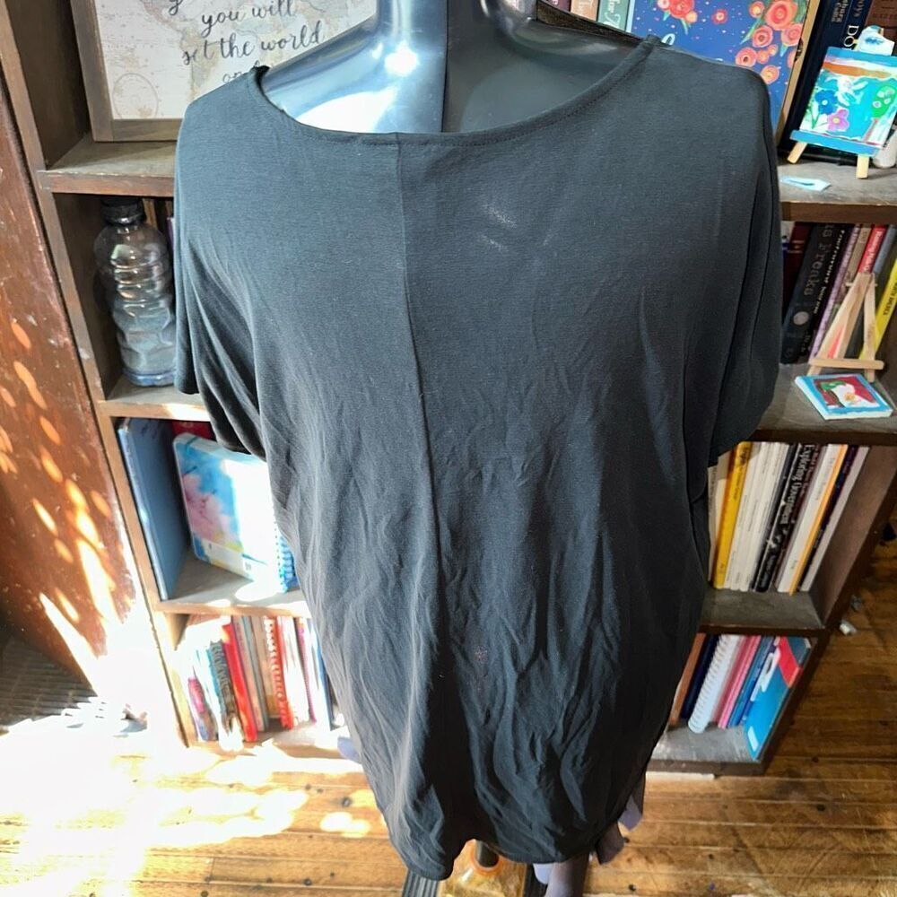 Torrid black slub tie front plus size 1x minimalist basic tee - Picture 3 of 4
